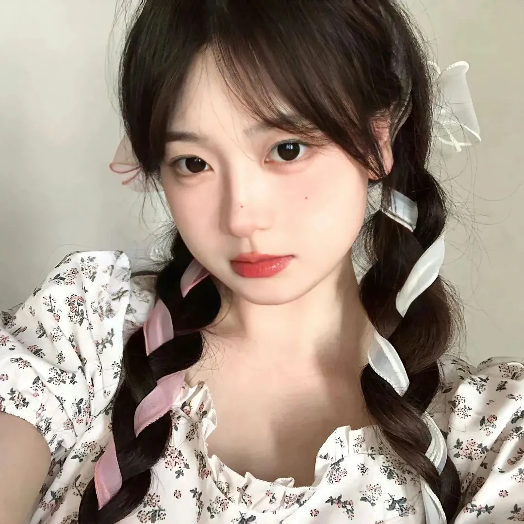 关于莉莉周的一切